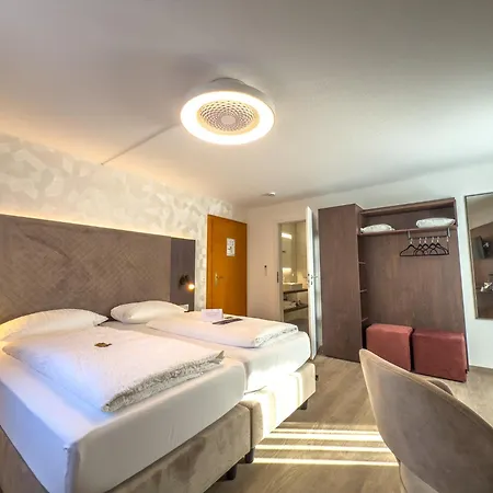 Restaurant Lamm Hebsack 酒店 热姆莎登