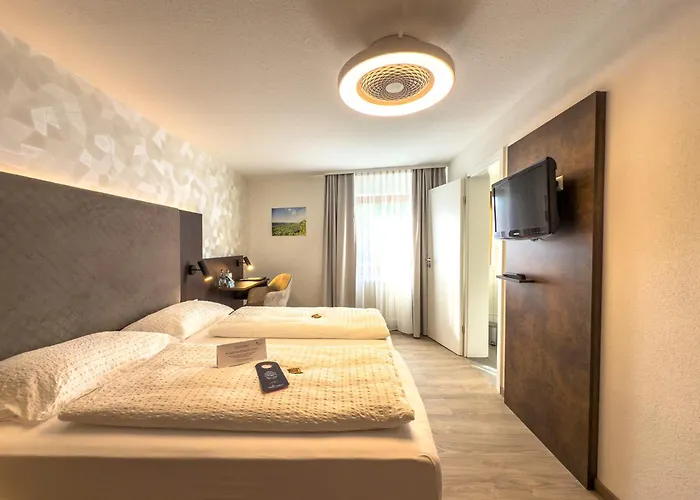 Restaurant Lamm Hebsack ホテル レムスハルデン